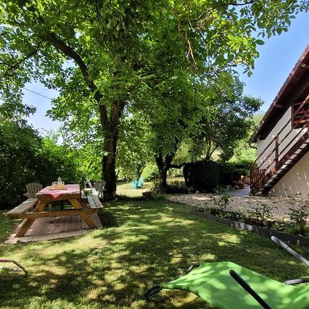 Bed and Breakfast Les Riflets Conches-en-Ouche Екстер'єр фото
